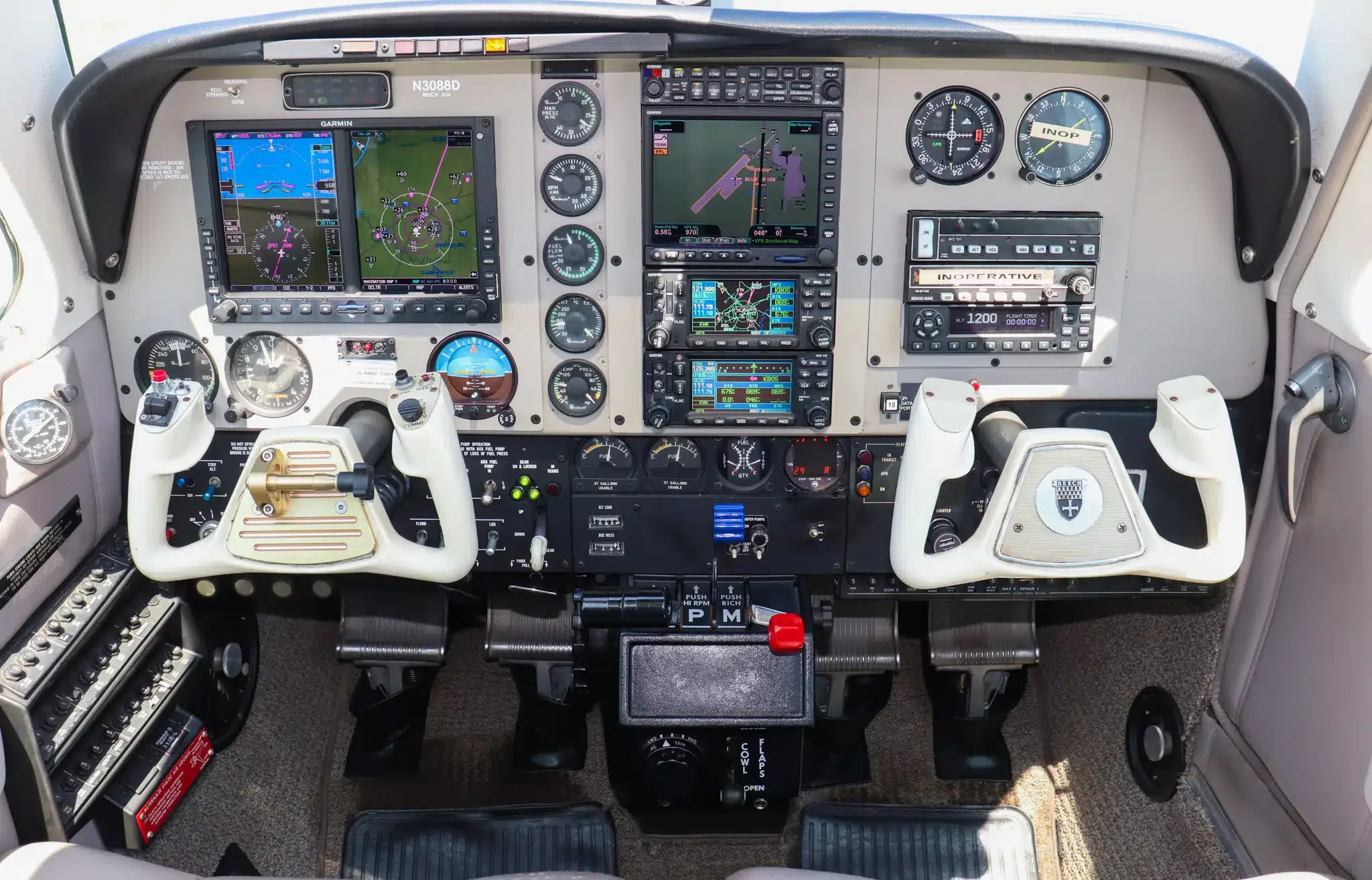 Cockpit and instrument panel of a 1987 Beechcraft Bonanza A36.