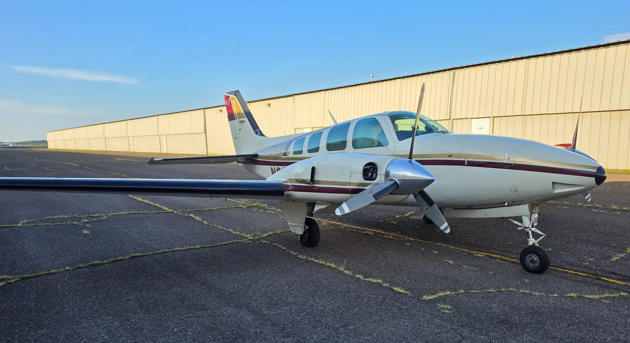 Exterior view of a 2000 Beechcraft Bonanza A36, N371BB.