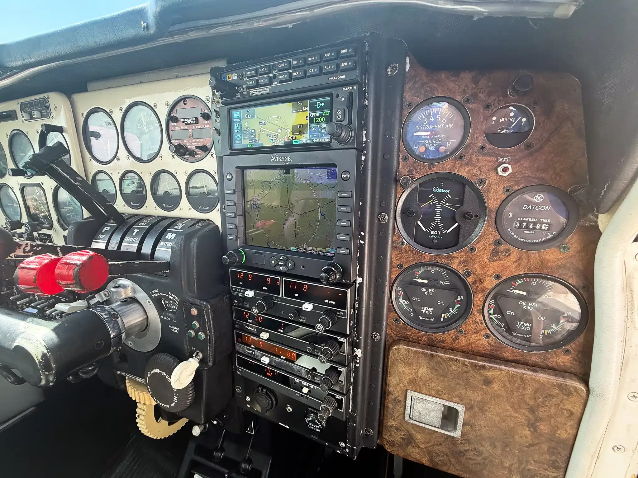 Cockpit and instrument panel of a 1974 Beechcraft B55 Baron.