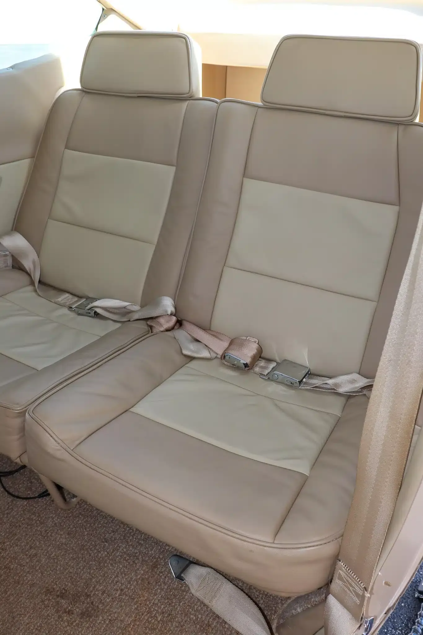 Cabin interior of a 1973 Cessna 182P Skylane.
