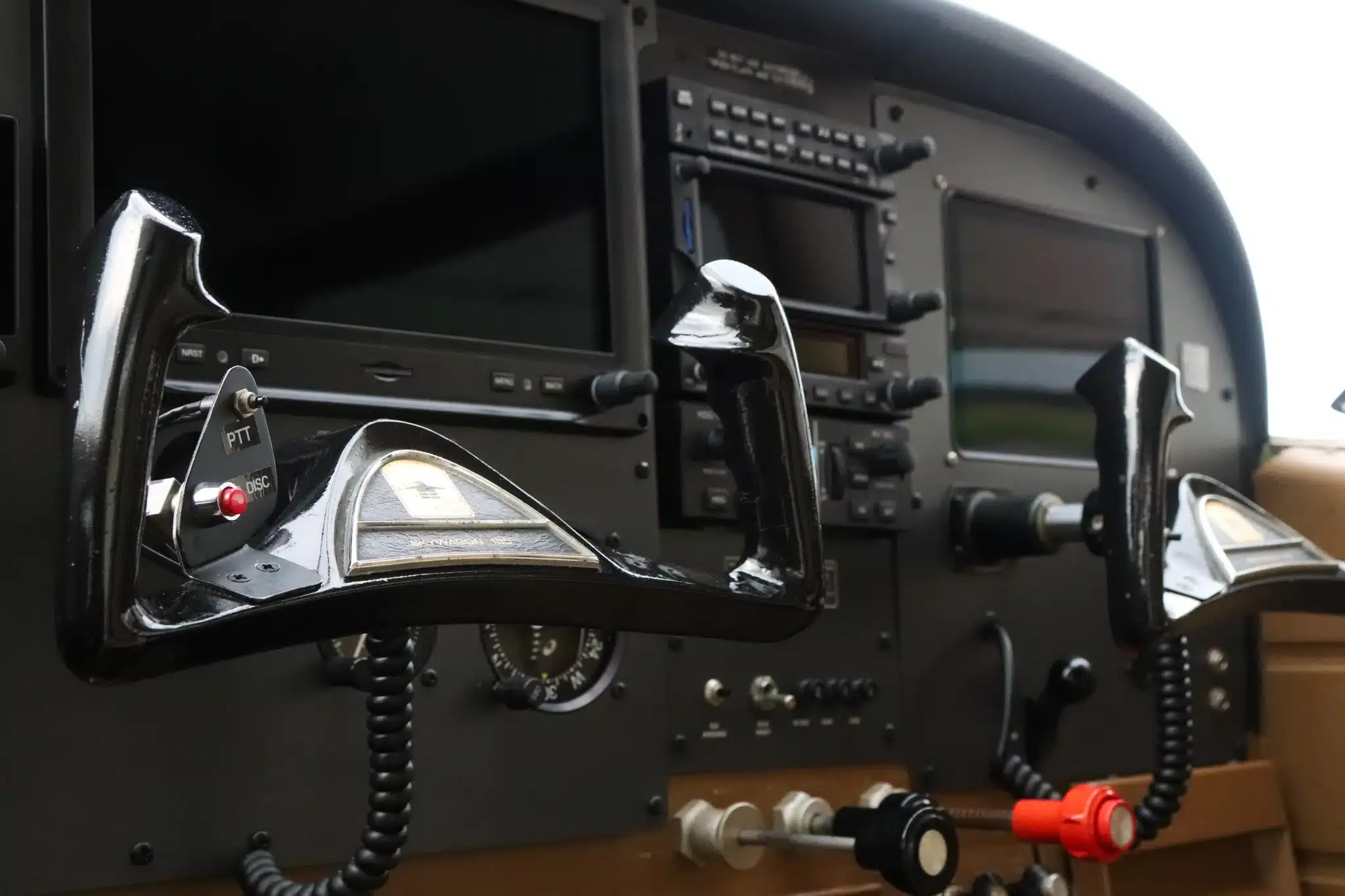 Avionics suite of a 1970 Cessna A185E Skywagon.