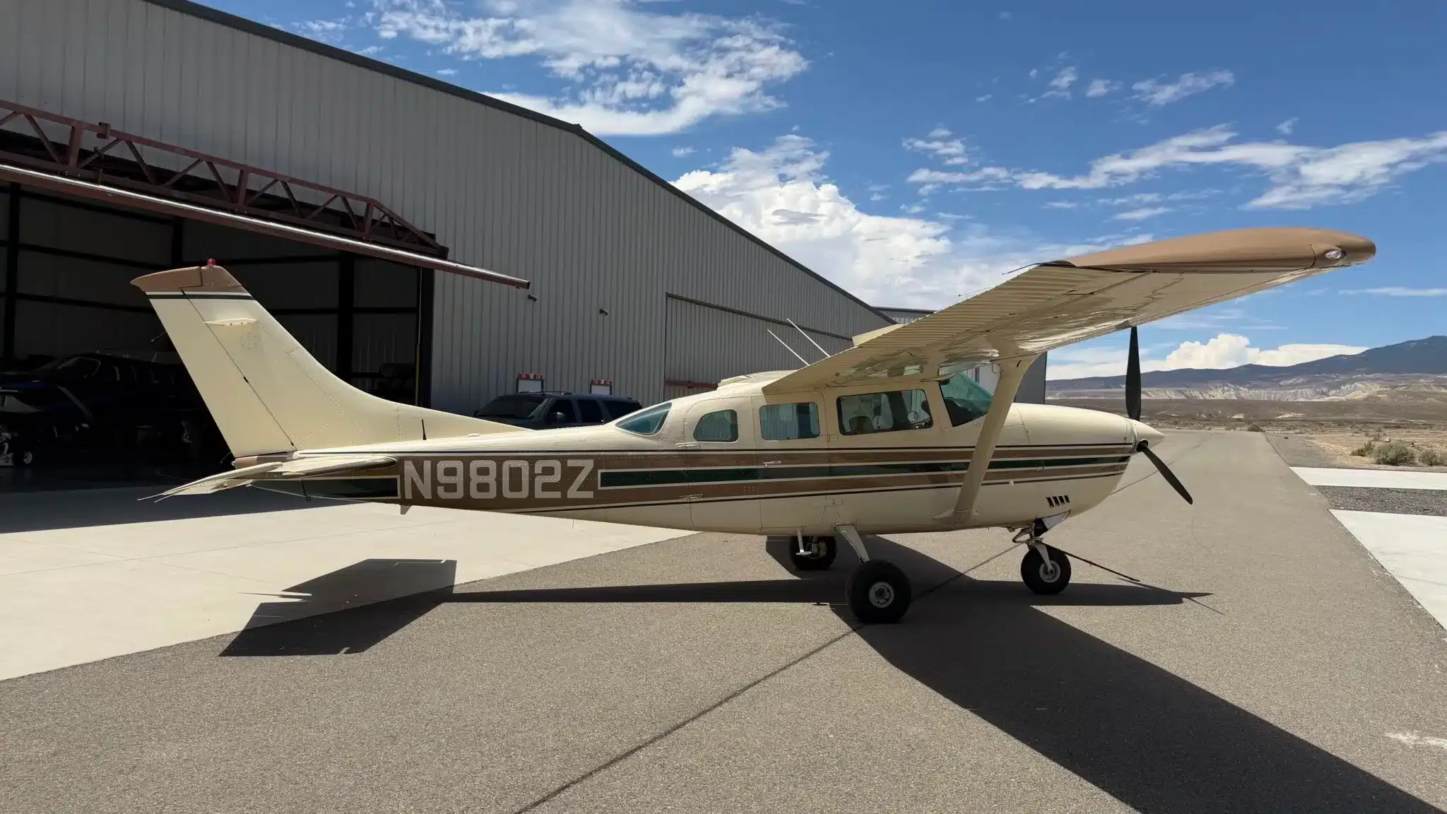 Exterior view of a 1982 Cessna U206G Stationair, N9802Z.