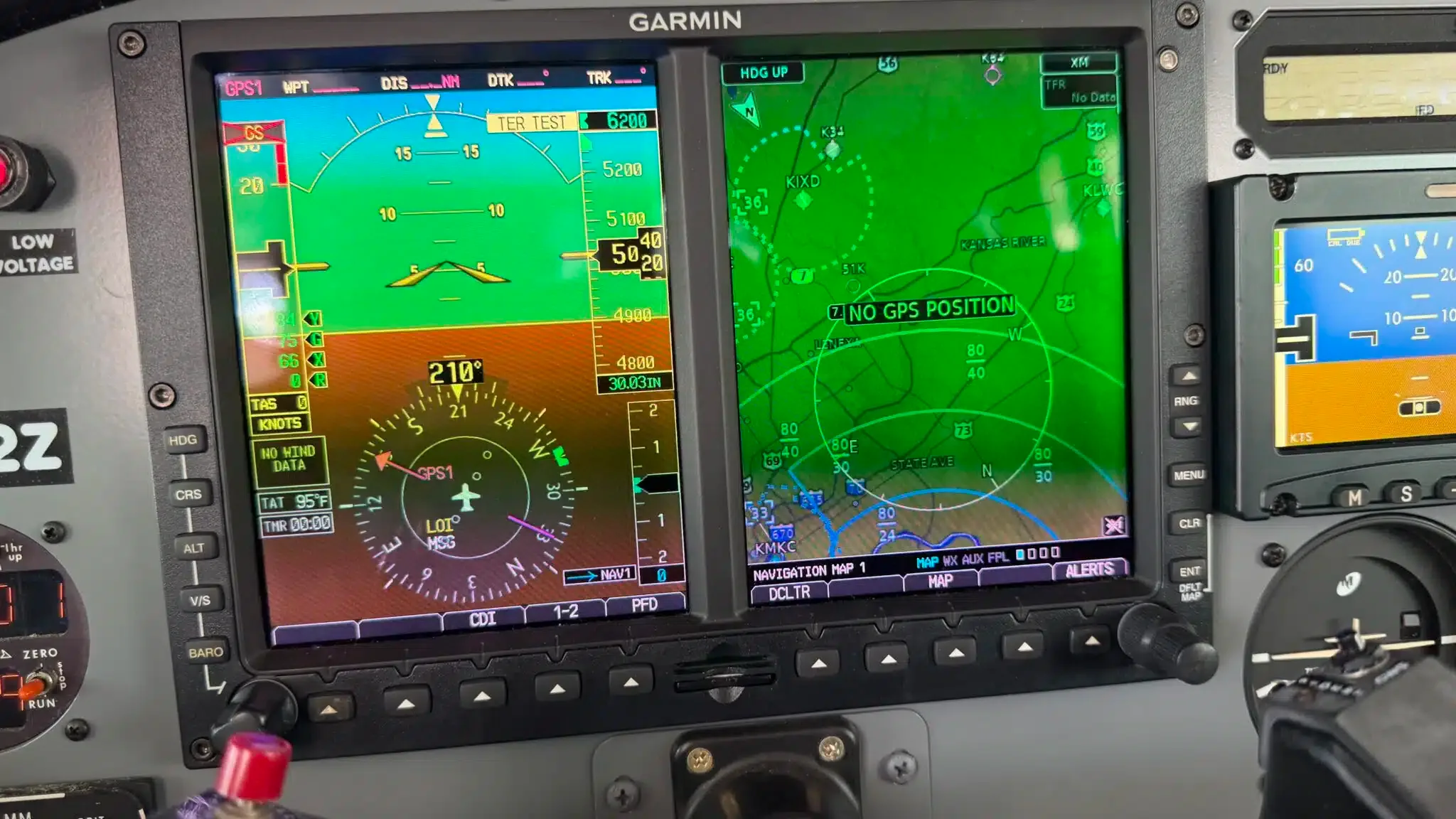 Avionics suite of a 1982 Cessna U206G Stationair.