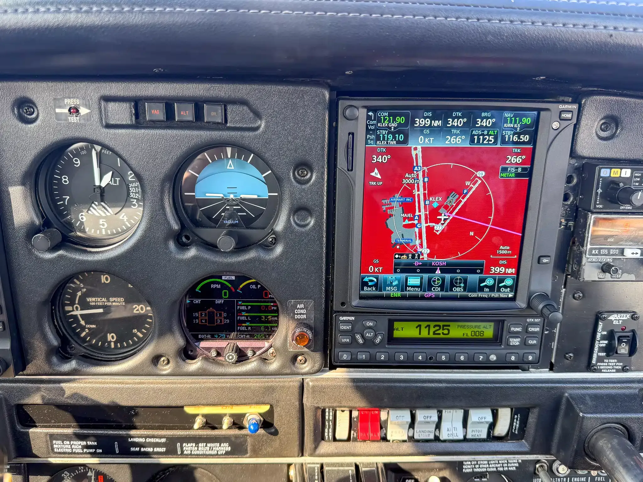 Cockpit and instrument panel of a 1977 Piper Archer II.