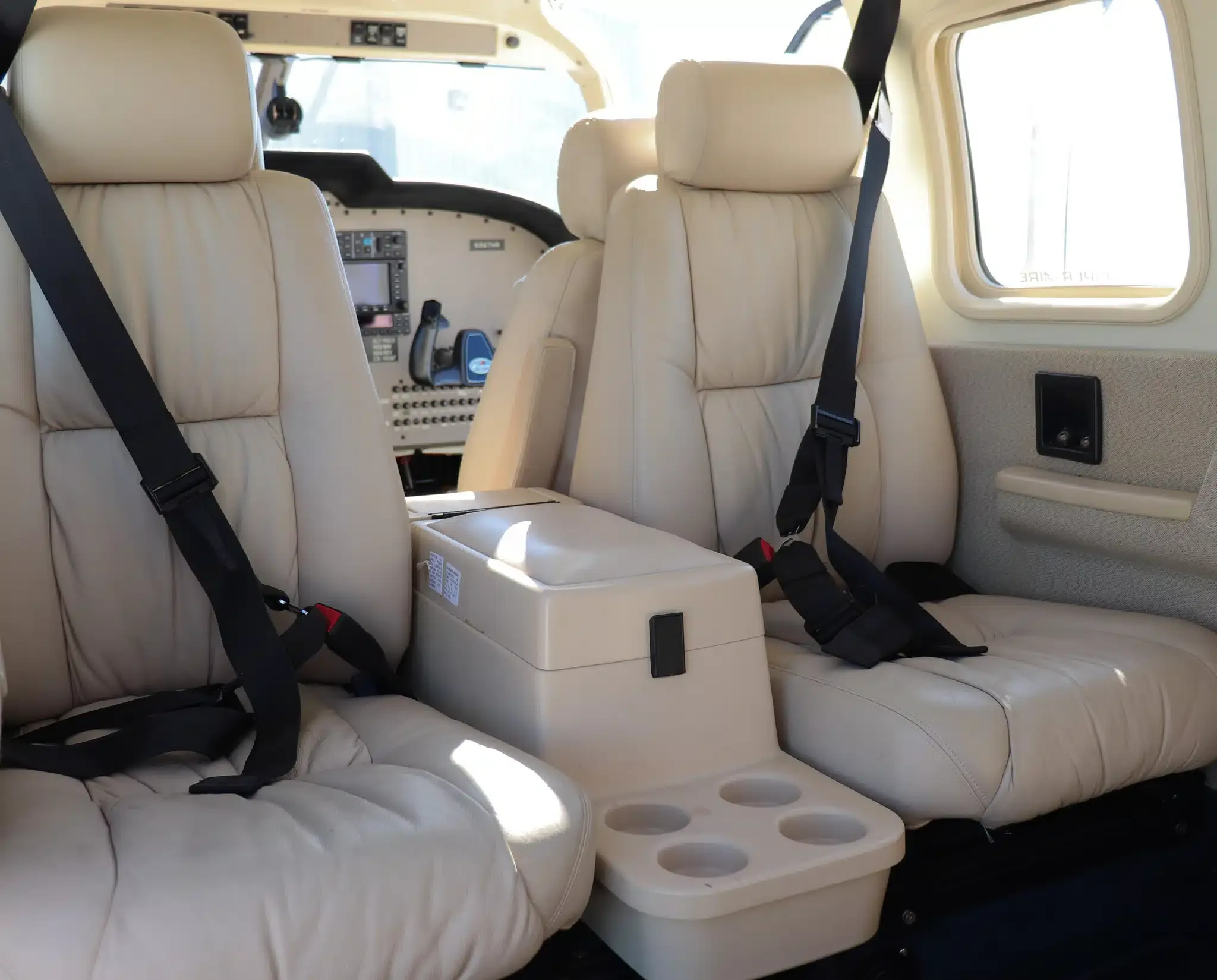 Cabin interior of a 2000 Piper Saratoga II TC.