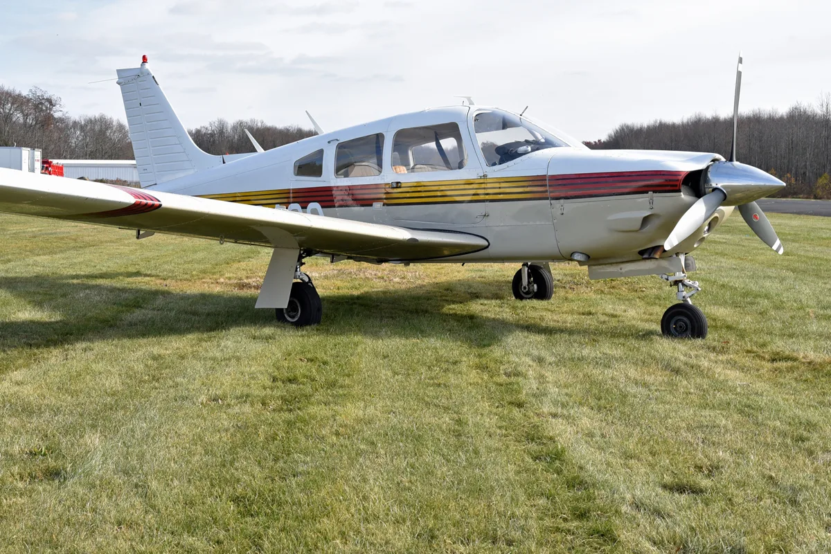 Cockpit and instrument panel of a 1975 Piper PA-28R-200 Arrow II.