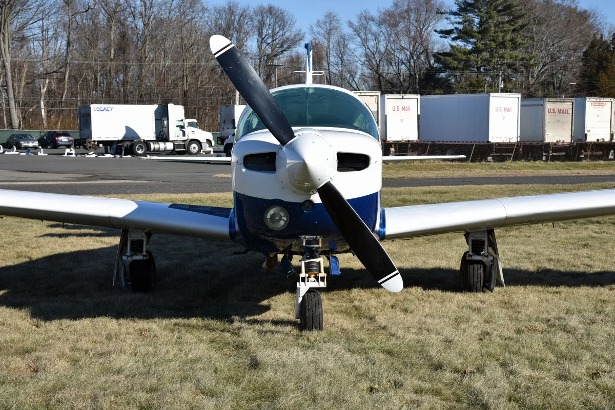 Exterior view of a 1978 Mooney M20J ’78, N4222H.