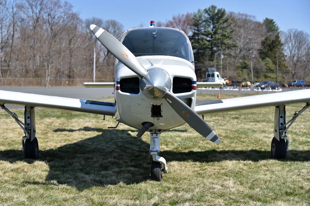 Exterior view of a 1975 Beech B24-R Sierra ’75, N6992R.