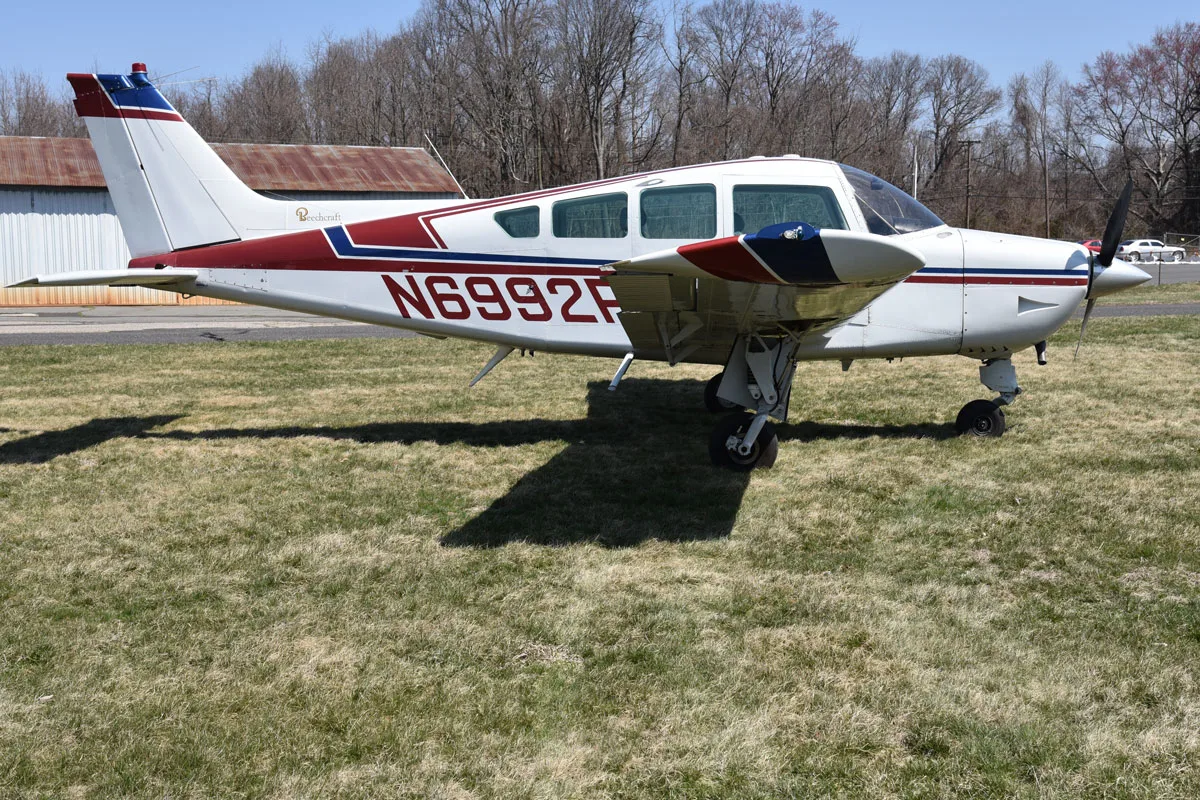 Exterior view of a 1975 Beech B24-R Sierra ’75, N6992R.