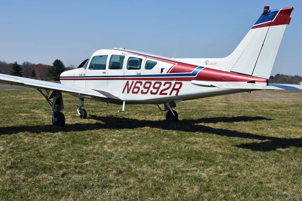 Exterior view of a 1975 Beech B24-R Sierra ’75, N6992R.