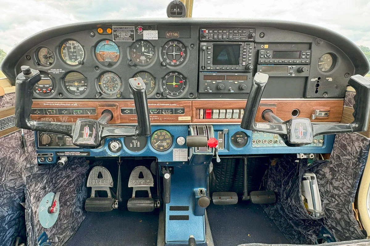 Cockpit and instrument panel of a 1968 Piper PA-28-180D Cherokee.