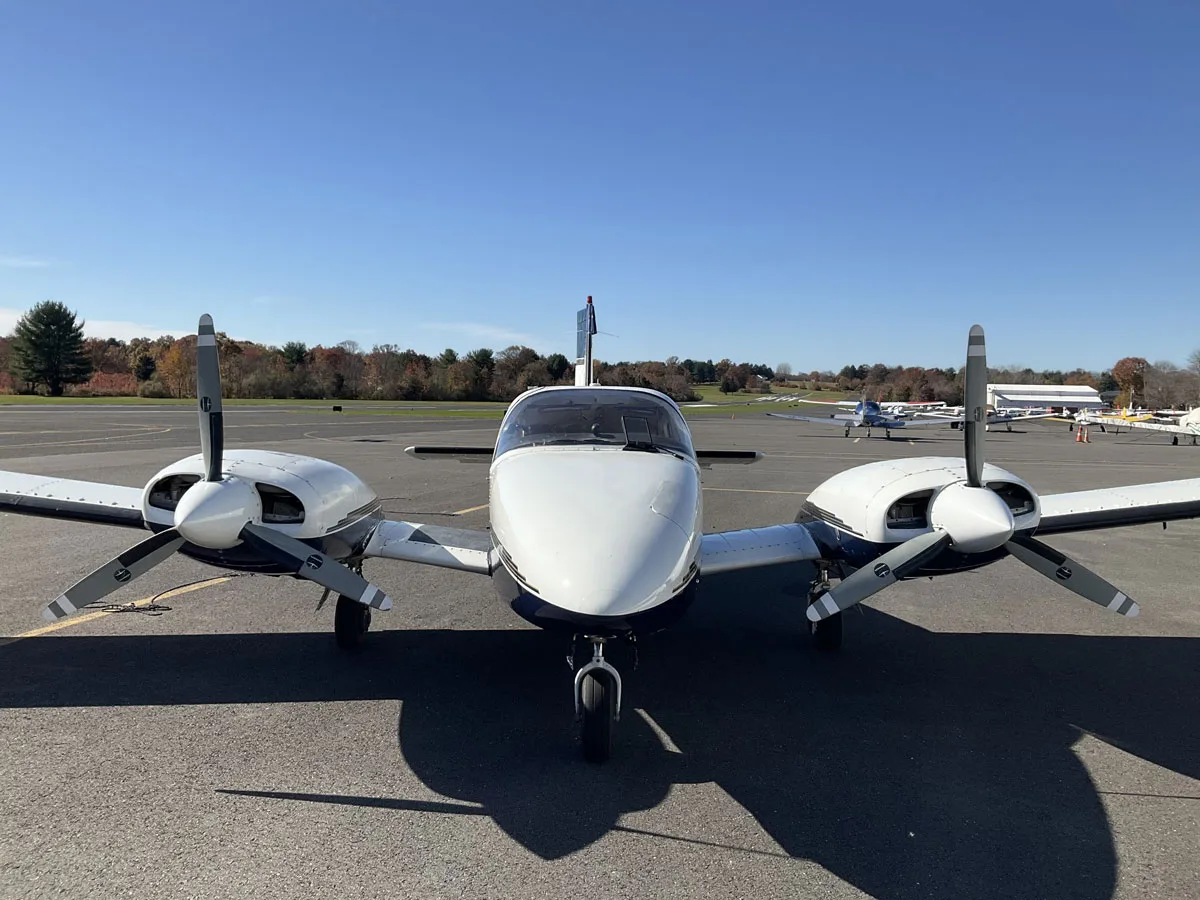 Exterior view of a 1982 Piper PA 34 220T, N8170G.