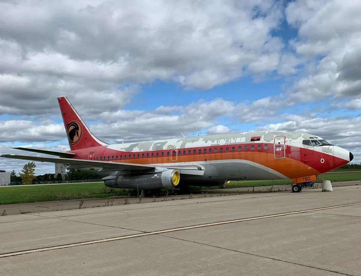 Exterior view of a 1982 Jet 737-2M2.