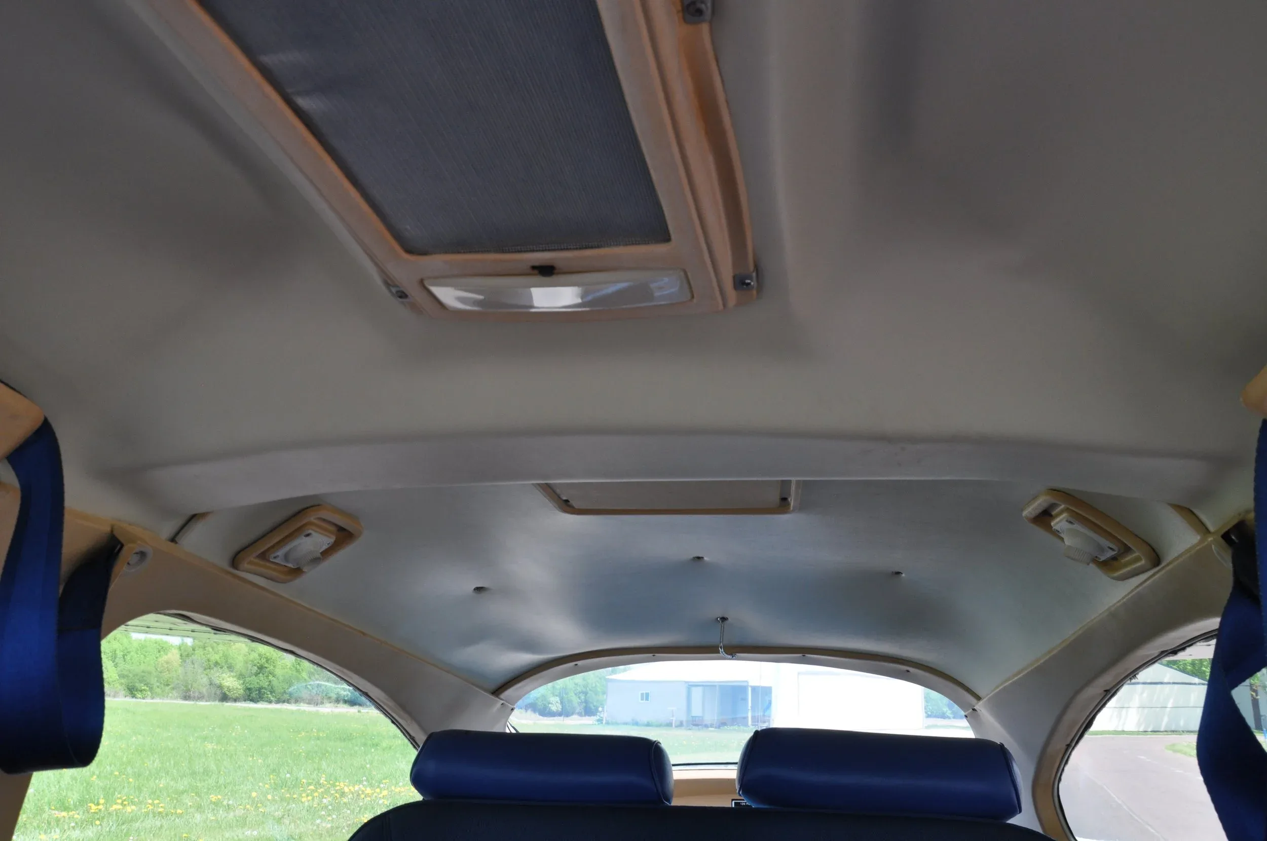 Cabin interior of a 1976 AKC AVIATION 177RG.