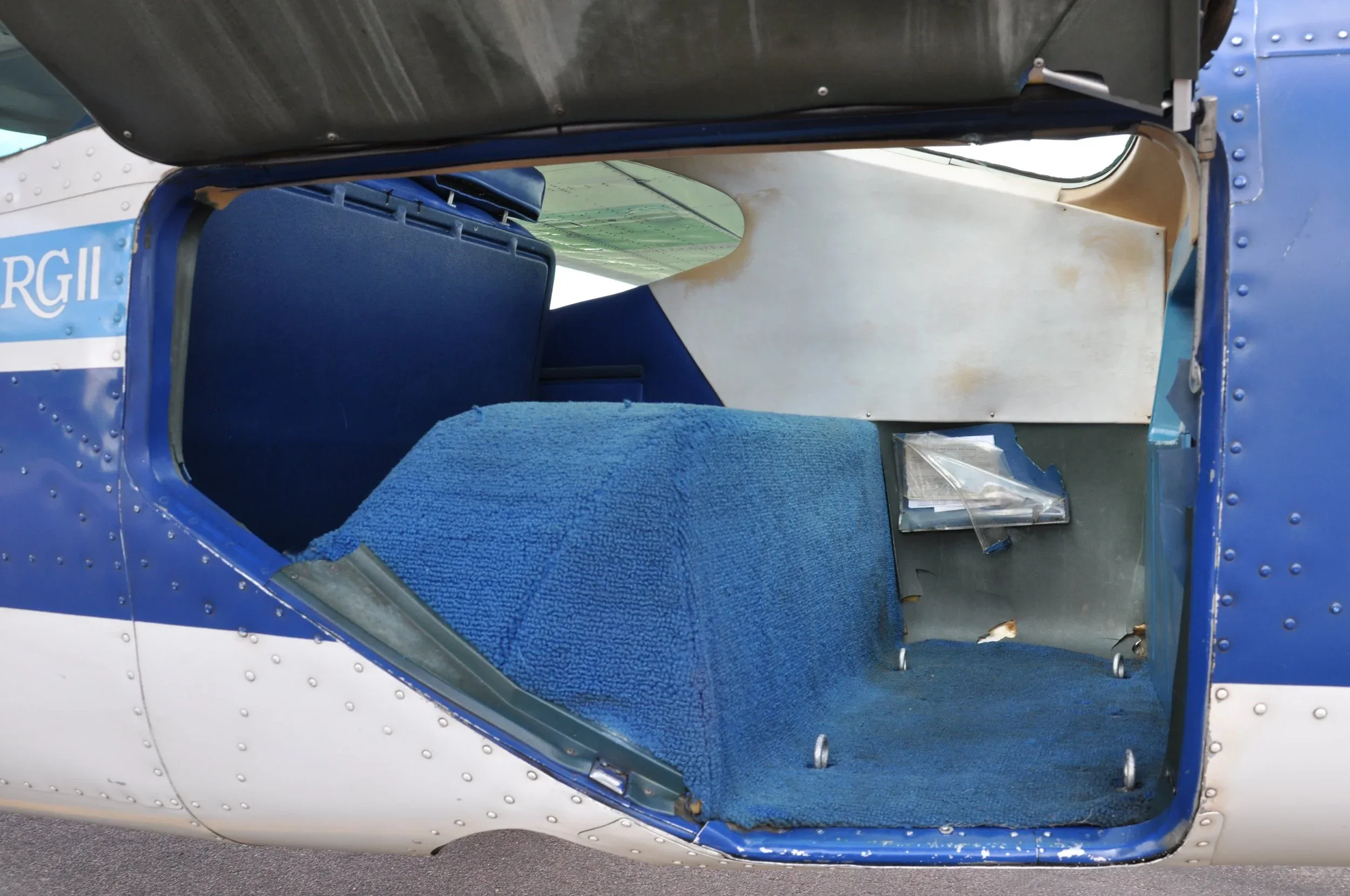 Engine detail of a 1976 AKC AVIATION 177RG.