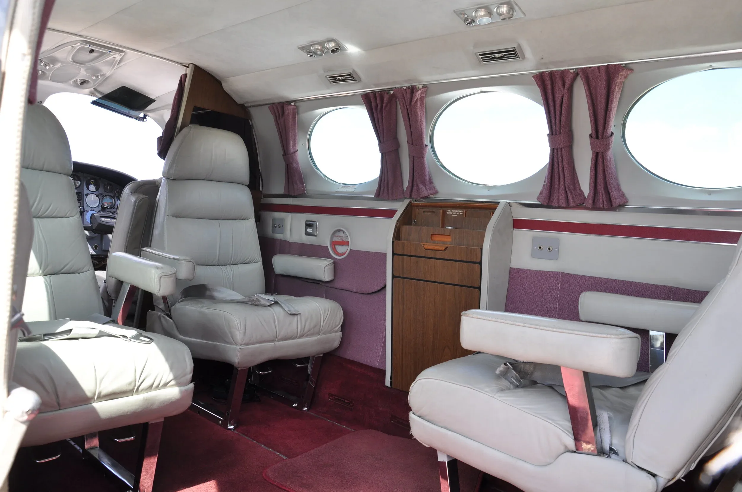 Cabin interior of a 1977 AKC AVIATION 414 — AKC AVIATION.
