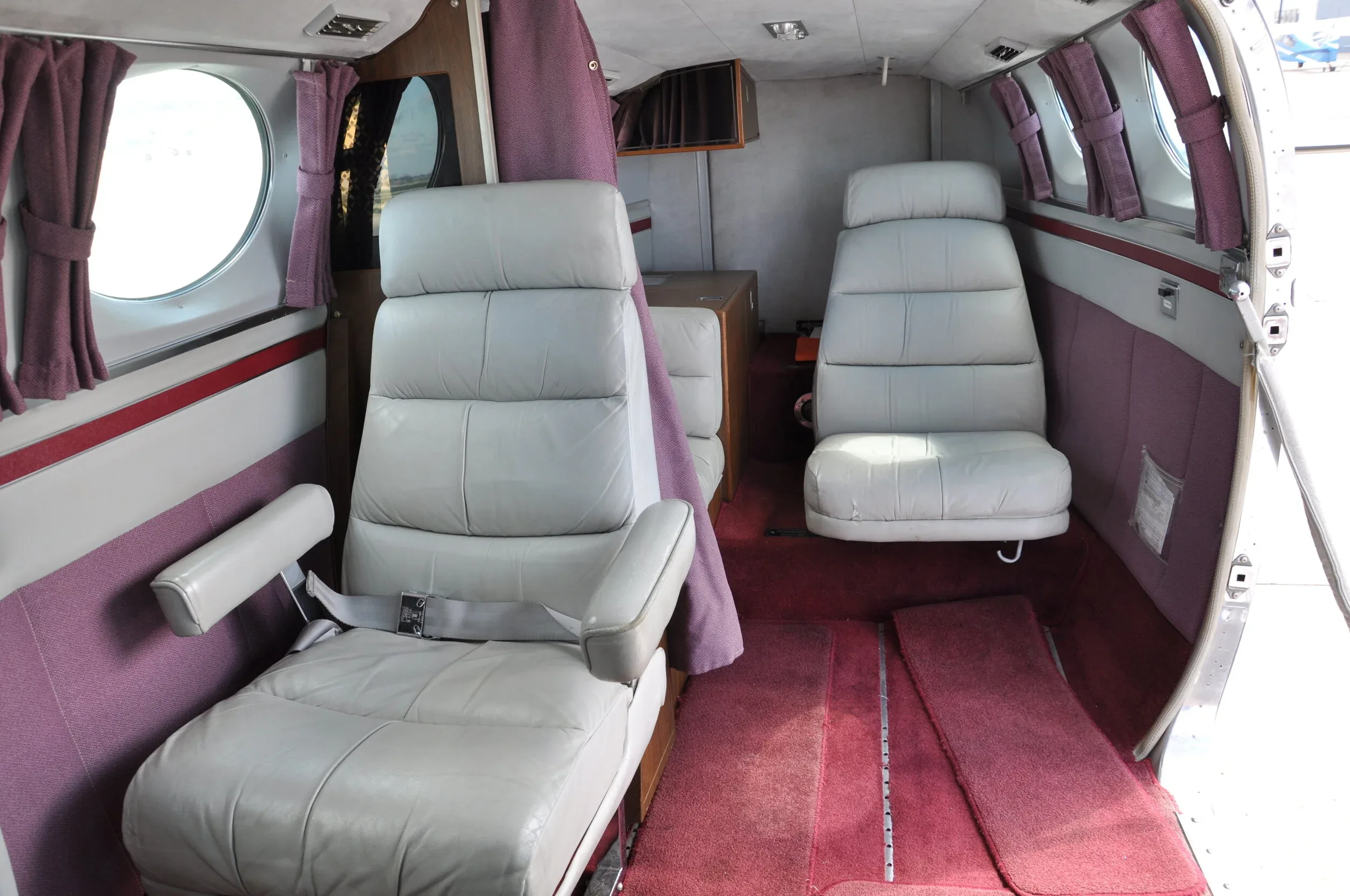 Cabin interior of a 1977 AKC AVIATION 414 — AKC AVIATION.