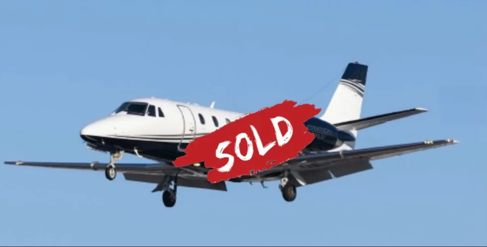 Exterior view of a 1999 Bombardier – Challenger 604.