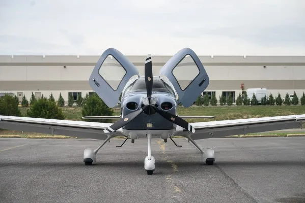 2021 Cirrus SR22-G6 GTS
