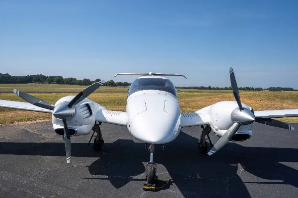 2007 Diamond TwinStar DA42