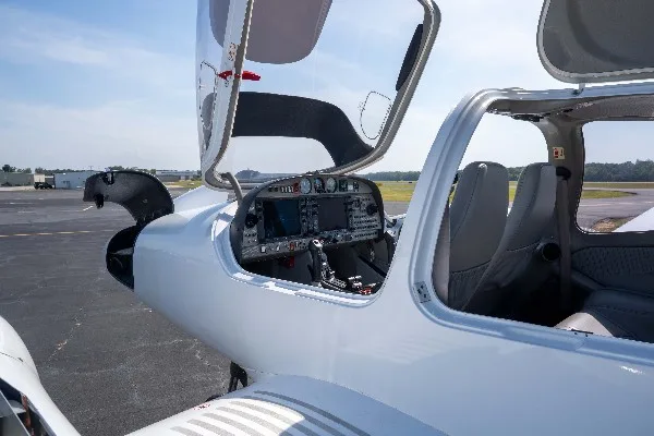 2007 Diamond TwinStar DA42