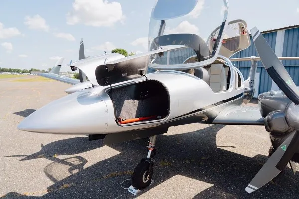 2018 Diamond TwinStar DA42 - VI