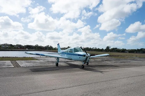 1975 Beech Sierra B-24-R