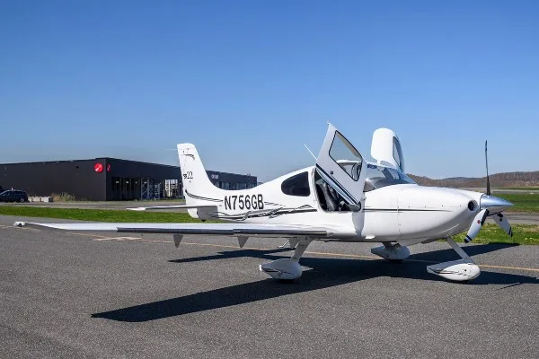 2006 Cirrus SR22-G2