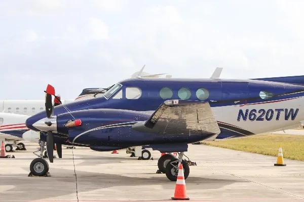 1974 Beech King Air E90