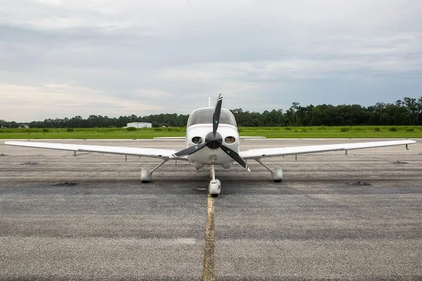 2005 Cirrus SR20-G2