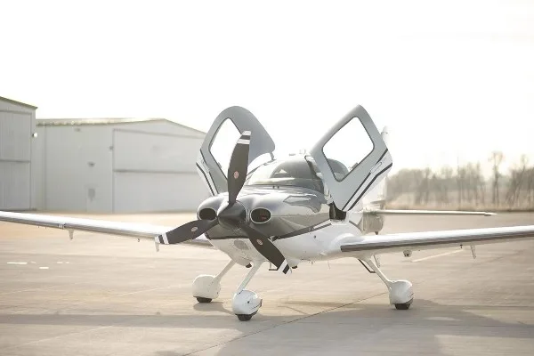 2016 Cirrus SR22T-G5 GTS