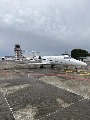 2004 Learjet 40