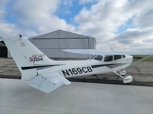 2002 Cessna 172S Skyhawk