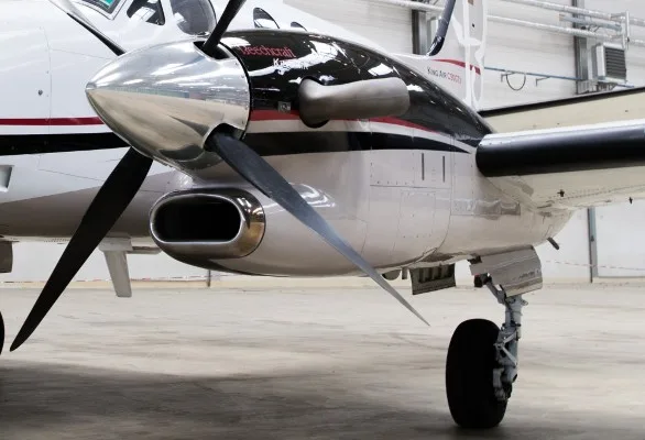 2010 Beech King Air C90GT x