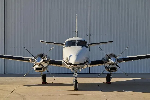 2011 Beech King Air C90GT x
