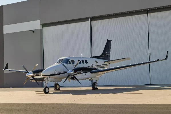 2011 Beech King Air C90GT x