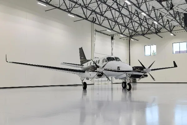 2011 Beech King Air C90GT x