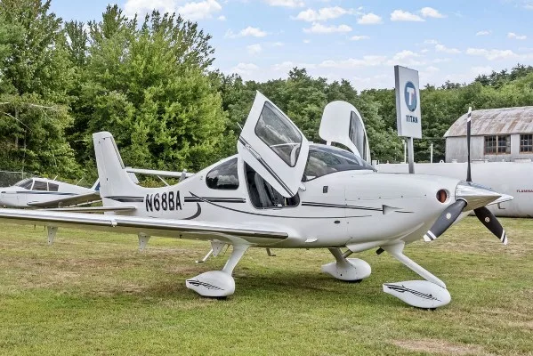 2017 Cirrus SR22-G6