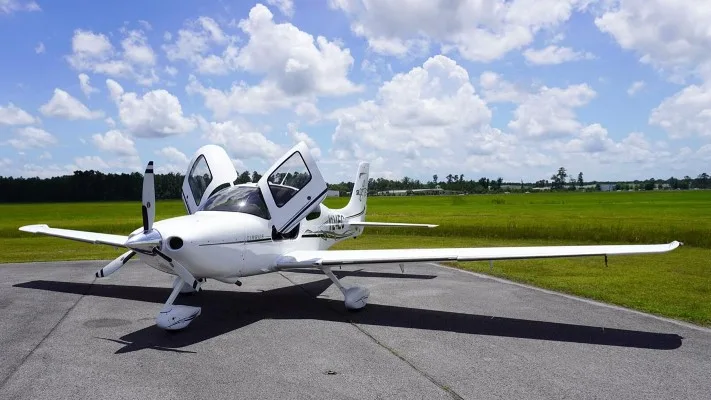 2006 Cirrus SR22-G2