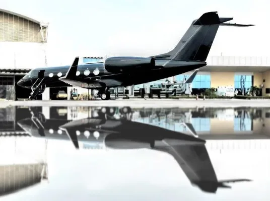 Marketing image of a 2010 Gulfstream G450.