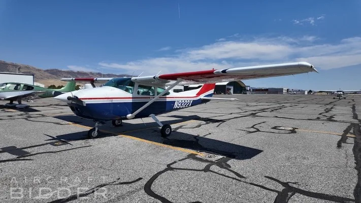 1985 Cessna 182R