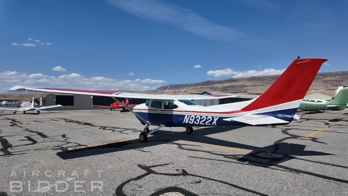 1985 Cessna 182R