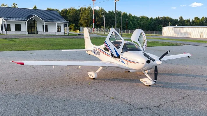 2007 Cirrus SR20-G2