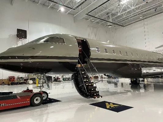 Exterior view of a 2009 Bombardier Global XRS, T7-MDVR.