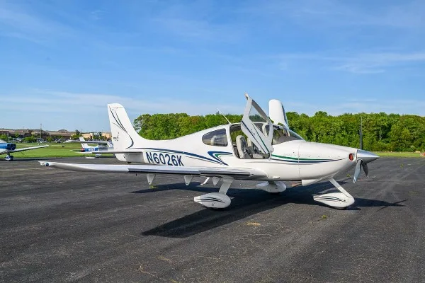 2003 Cirrus SR22 G1