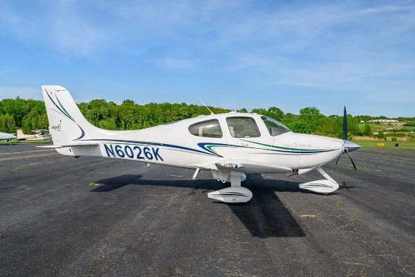 2003 Cirrus SR22 G1