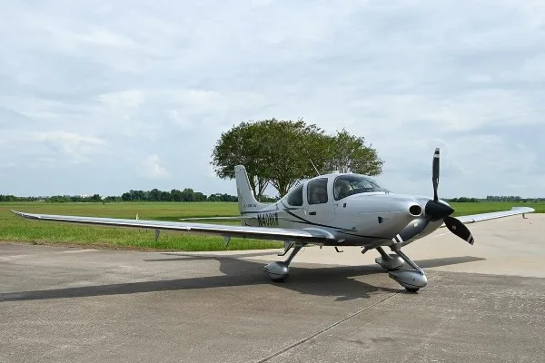 2022 Cirrus SR22-G6 GTS