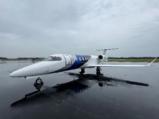 2017 Learjet 75