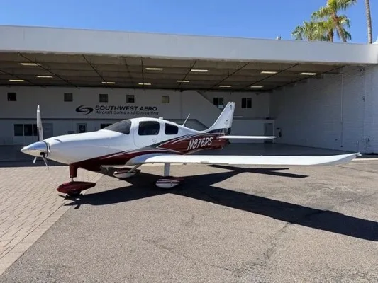 Exterior view of a 2014 Cessna T240.