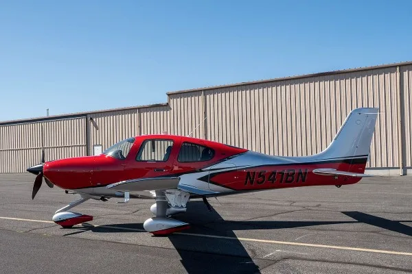Marketing image of a 2025 Cirrus SR22T-G7.
